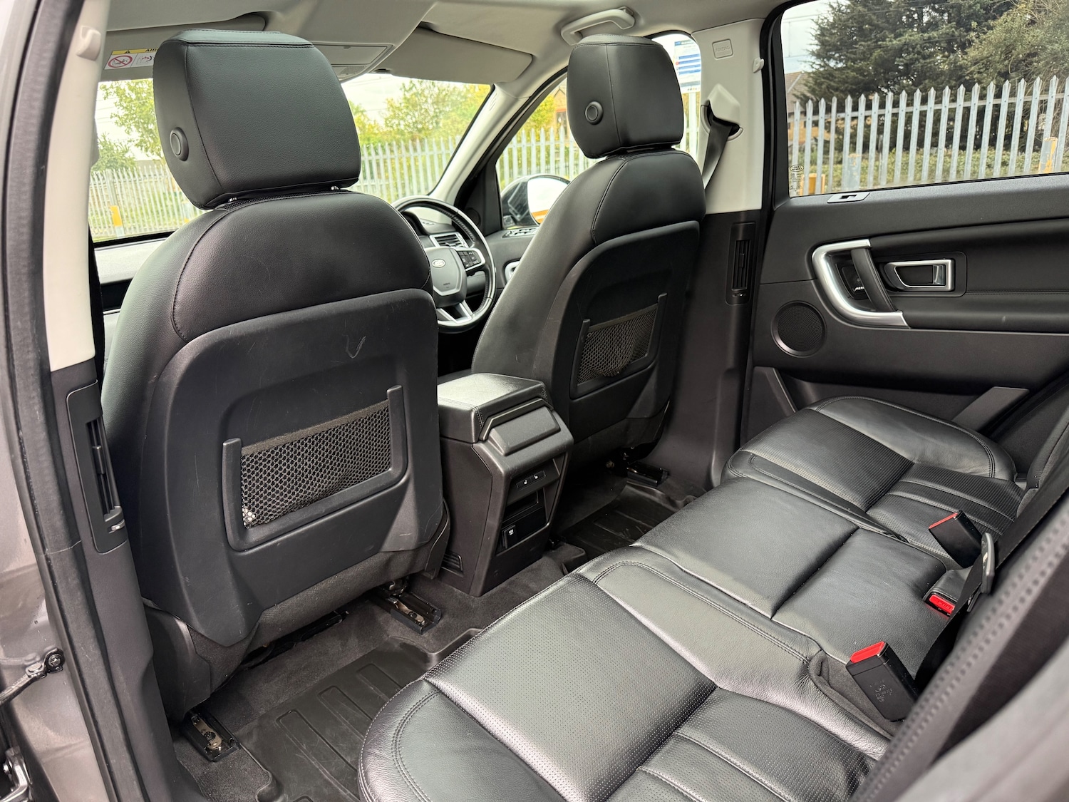 Used Land Rover Discovery Sport 2017 for sale - 76305282: Photo 32