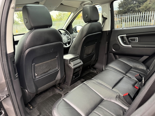 Used Land Rover Discovery Sport 2017 for sale - 76305282: Photo 32