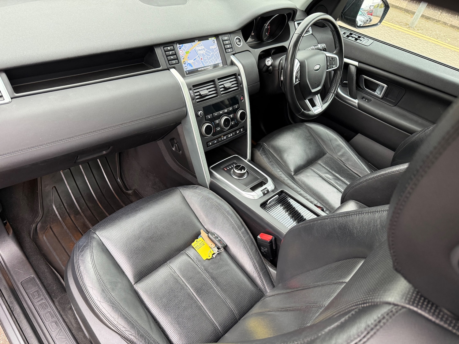 Used Land Rover Discovery Sport 2017 for sale - 76305282: Photo 37