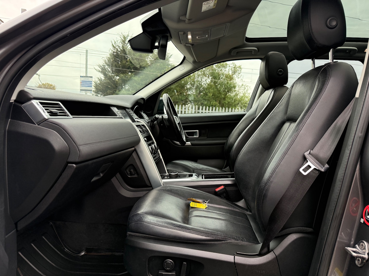 Used Land Rover Discovery Sport 2017 for sale - 76305282: Photo 39