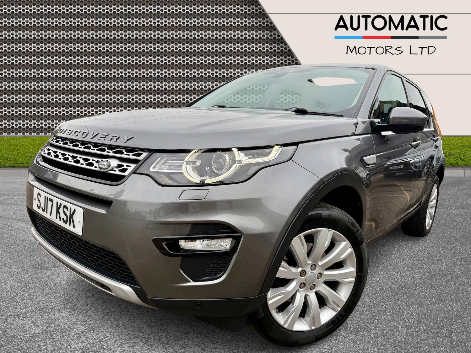 Used Land Rover Discovery Sport 2017 for sale - 76305282: Photo 4