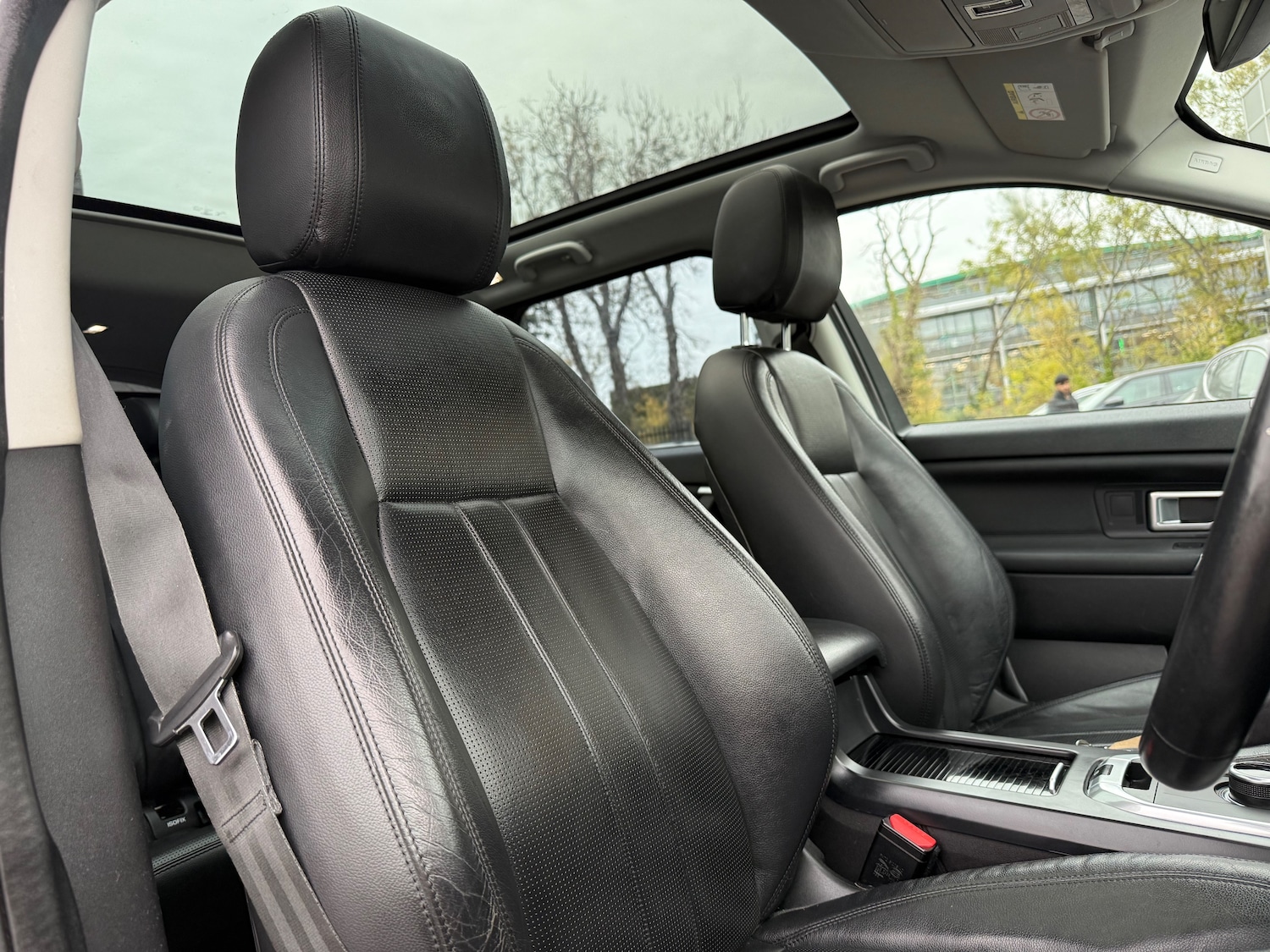 Used Land Rover Discovery Sport 2017 for sale - 76305282: Photo 51