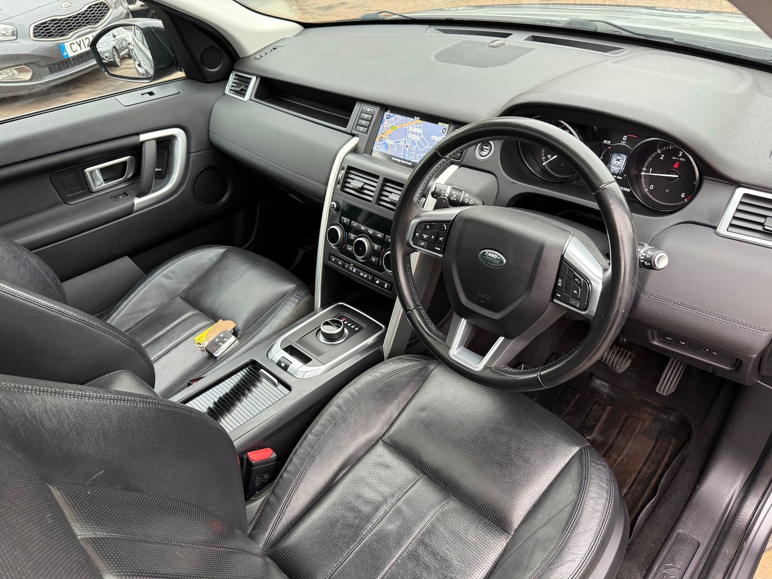 Used Land Rover Discovery Sport 2017 for sale - 76305282: Photo 52