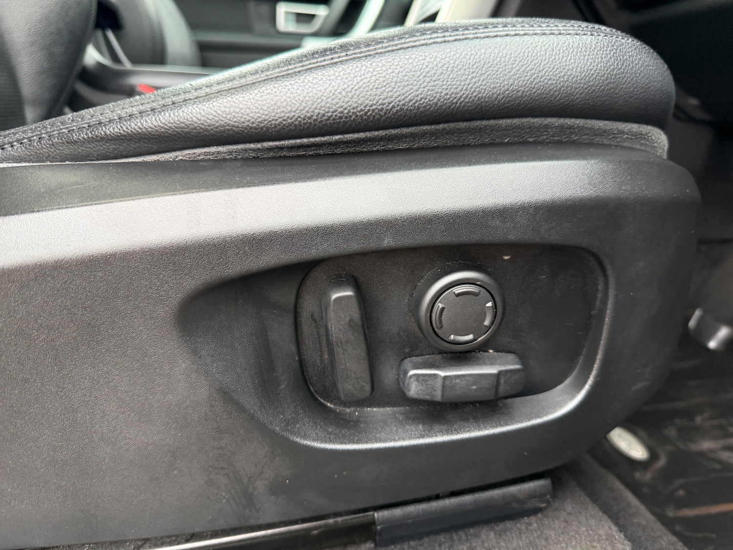 Used Land Rover Discovery Sport 2017 for sale - 76305282: Photo 54