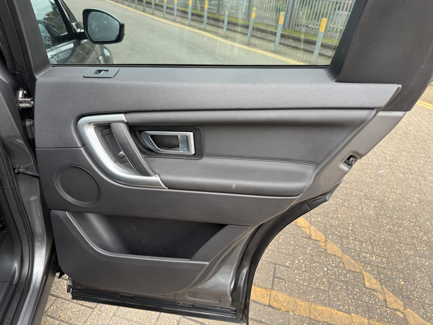 Used Land Rover Discovery Sport 2017 for sale - 76305282: Photo 56