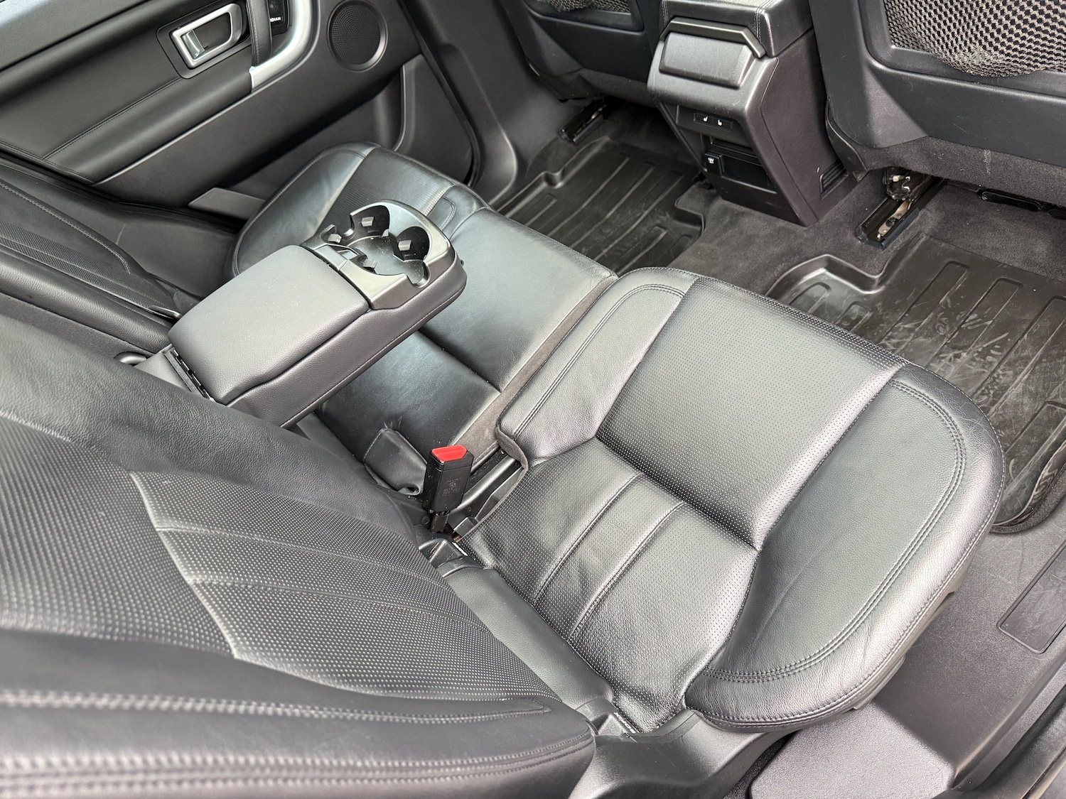 Used Land Rover Discovery Sport 2017 for sale - 76305282: Photo 57