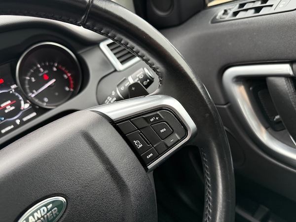 Used Land Rover Discovery Sport 2017 for sale - 76305282: Photo 64