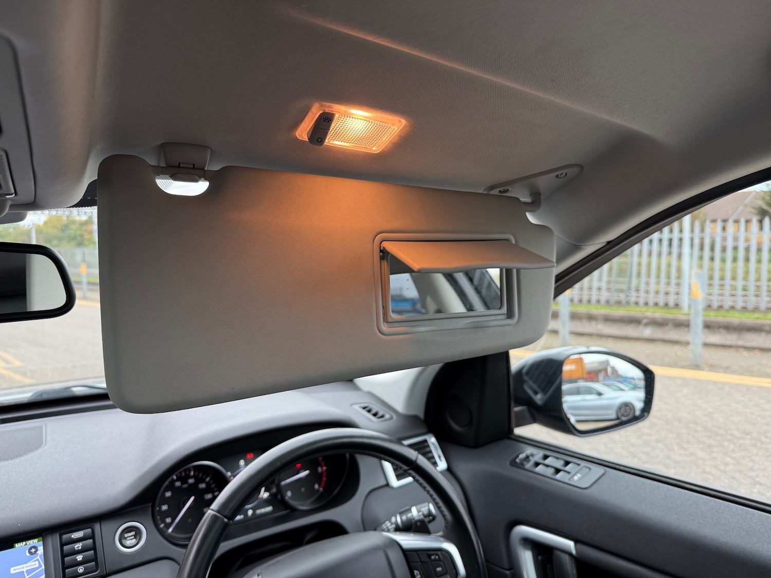 Used Land Rover Discovery Sport 2017 for sale - 76305282: Photo 67