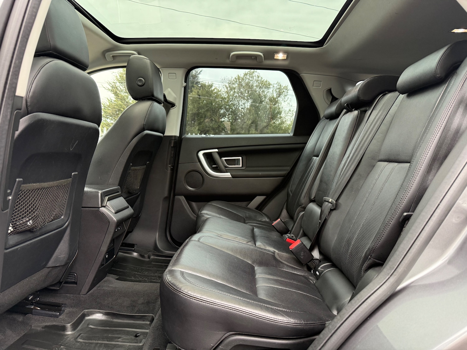 Used Land Rover Discovery Sport 2017 for sale - 76305282: Photo 7