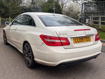 Used Mercedes-Benz E Class 2009 for sale - 78124850: Photo