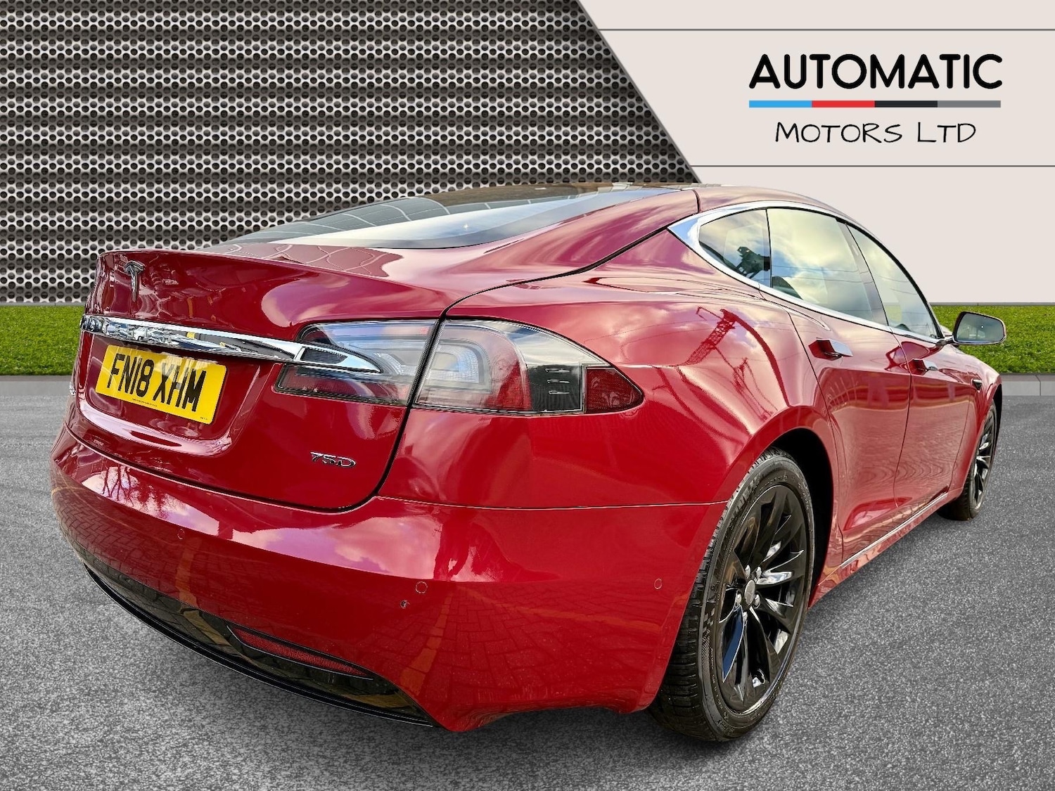 Used Tesla Model S 2018 for sale - 77113423: Photo 2