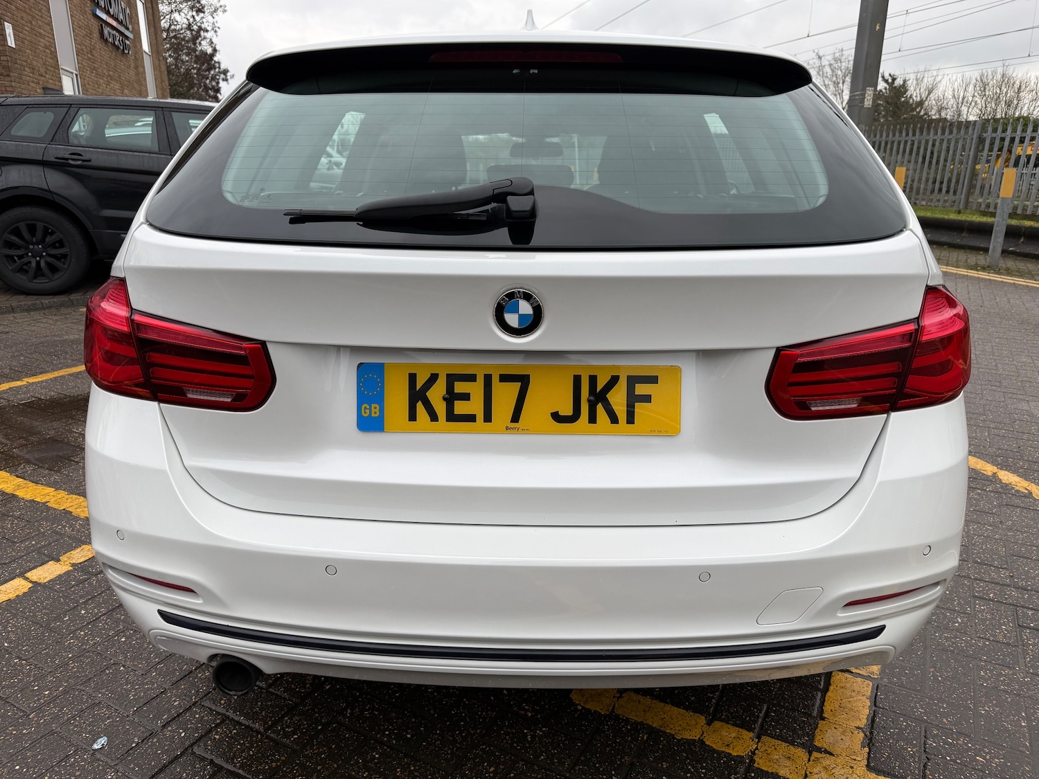 Used BMW 3 Series 2017 for sale - 76362288: Photo 18