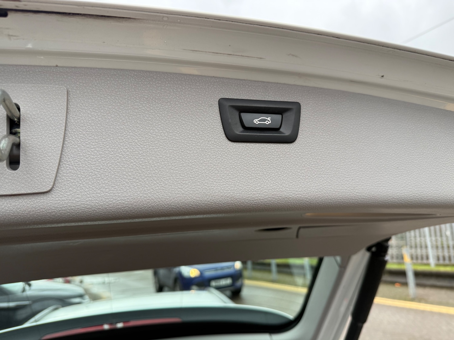 Used BMW 3 Series 2017 for sale - 76362288: Photo 24