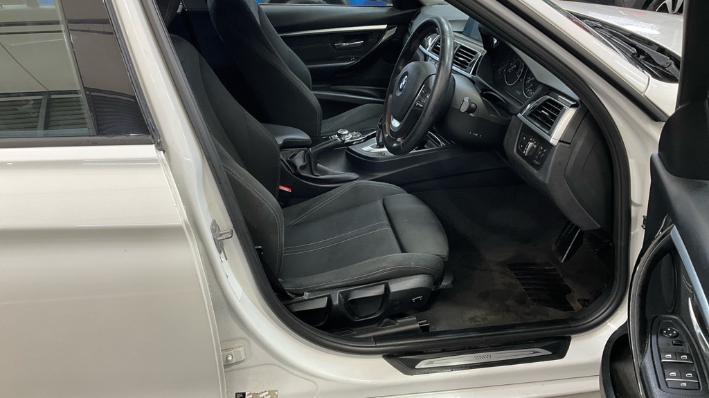 Used BMW 3 Series 2017 for sale - 76362288: Photo 3