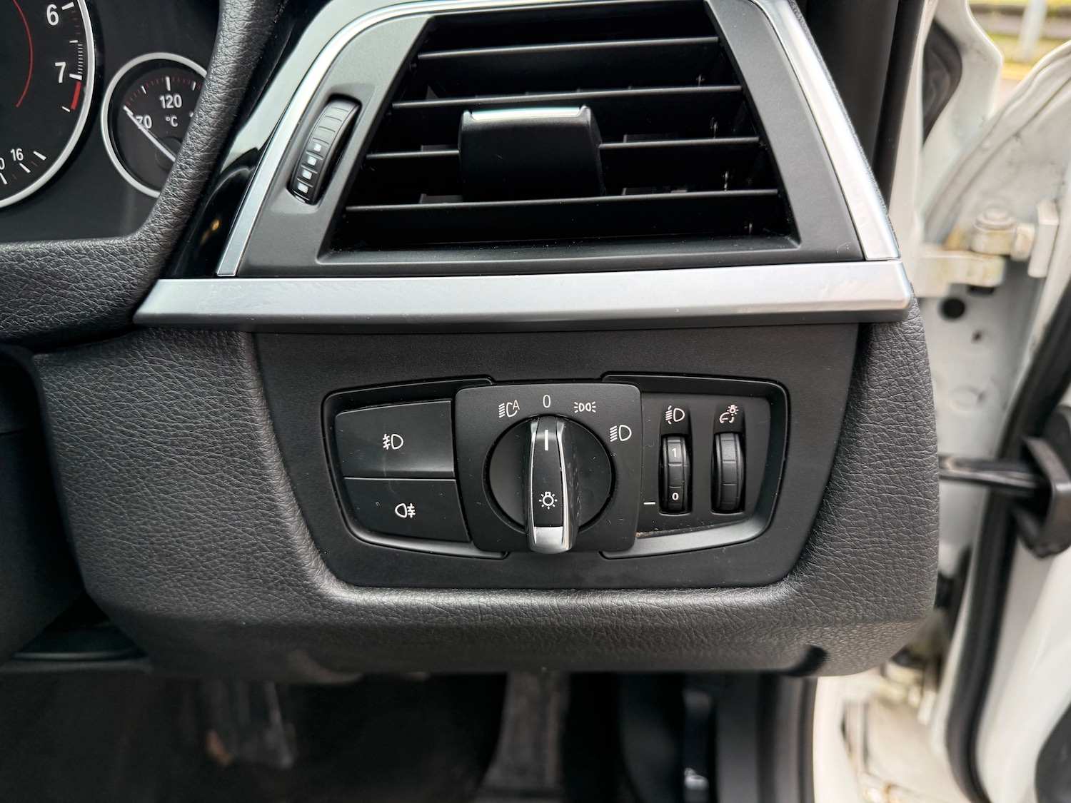 Used BMW 3 Series 2017 for sale - 76362288: Photo 50