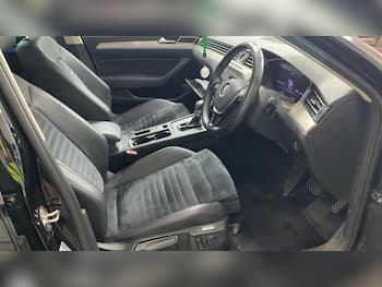 Used Volkswagen Passat 2017 for sale - 79729027: Photo