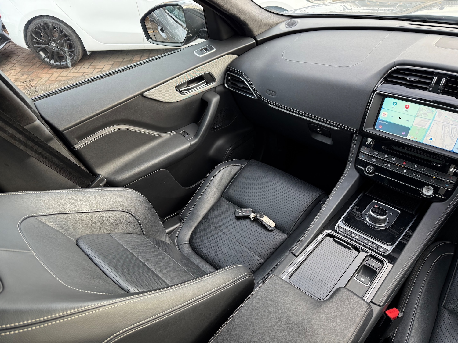 Used Jaguar F-Pace 2019 for sale - 76842326: Photo 11