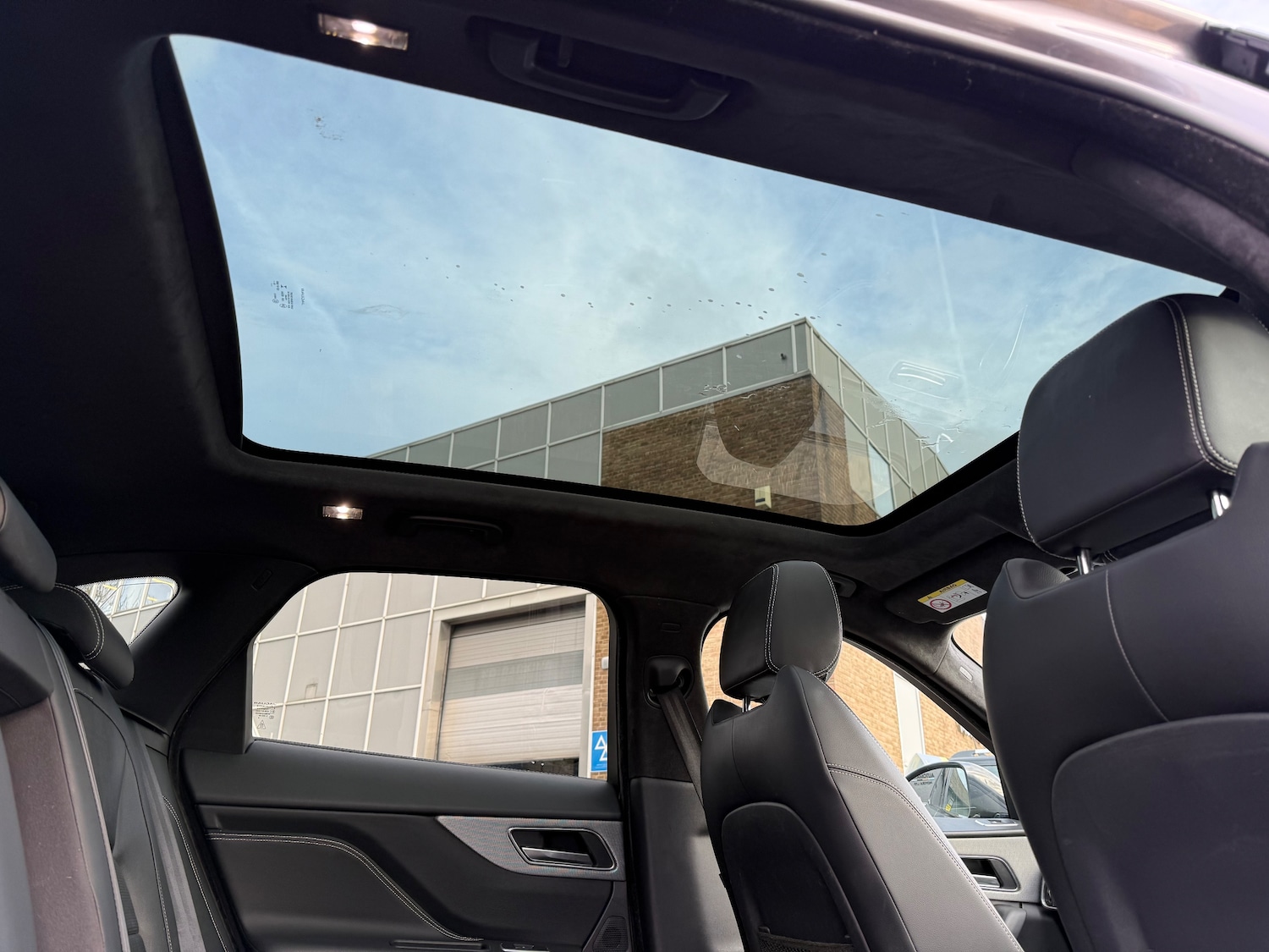 Used Jaguar F-Pace 2019 for sale - 76842326: Photo 20