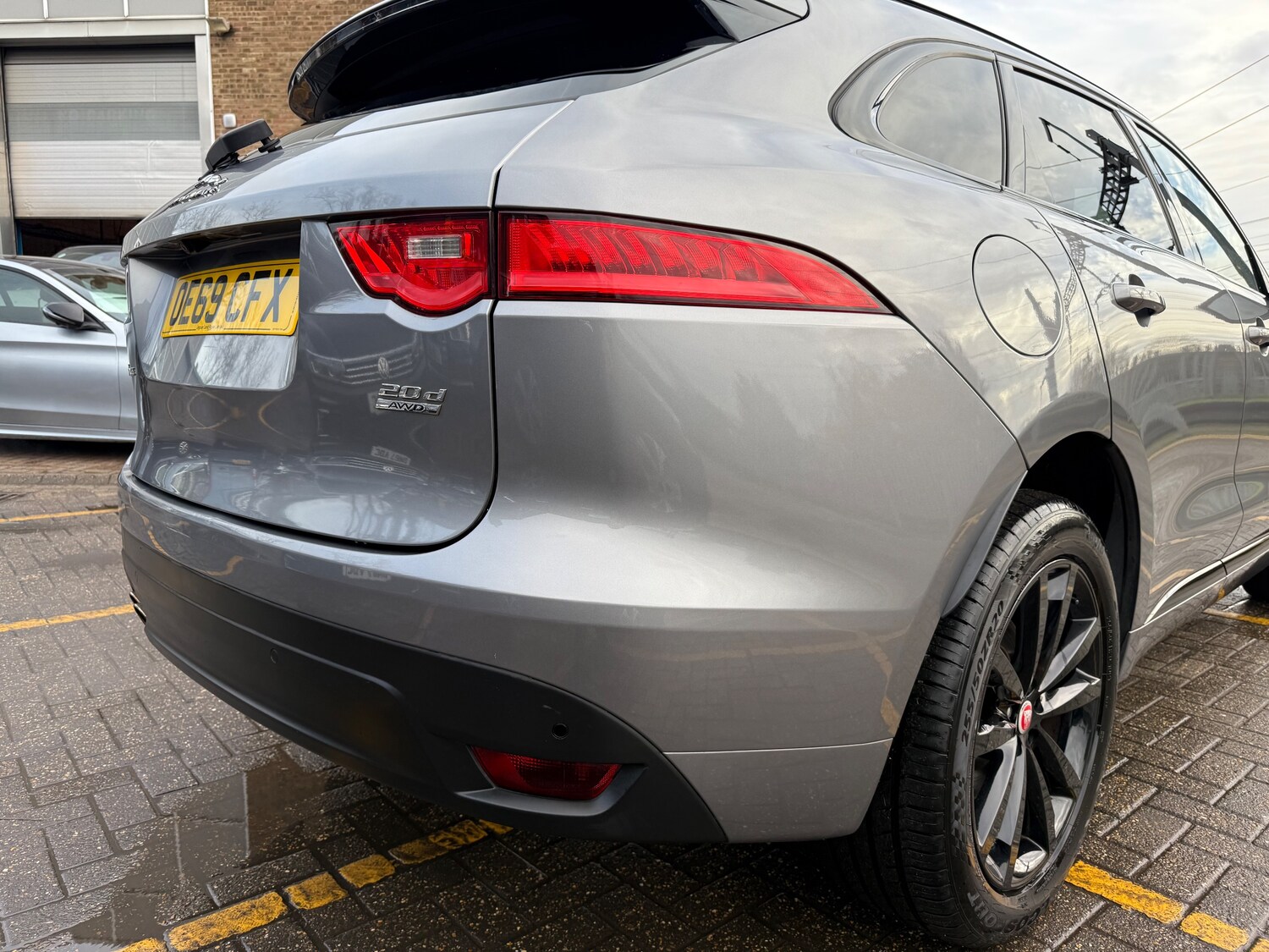 Used Jaguar F-Pace 2019 for sale - 76842326: Photo 27