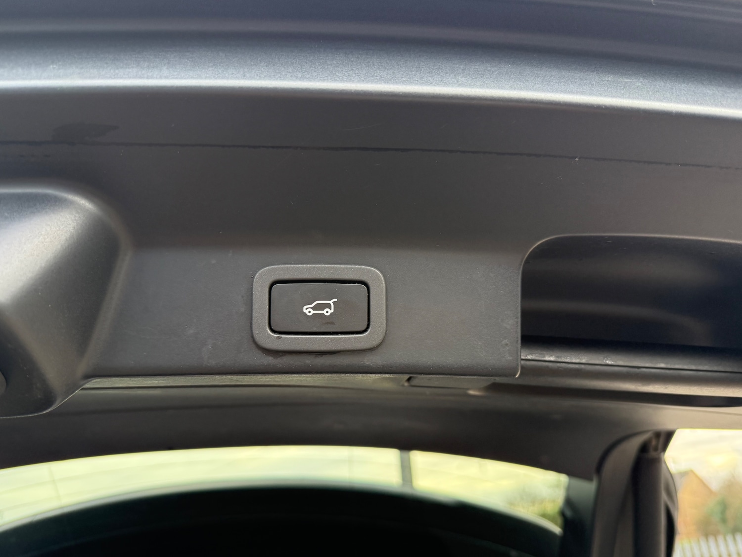 Used Jaguar F-Pace 2019 for sale - 76842326: Photo 32