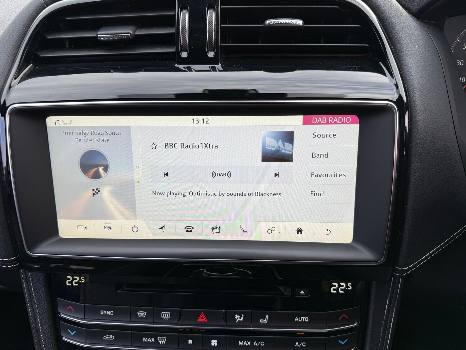 Used Jaguar F-Pace 2019 for sale - 76842326: Photo 39