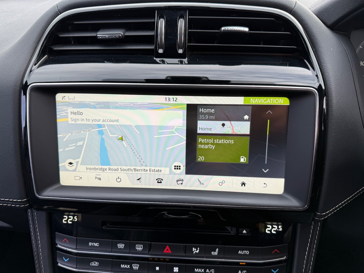 Used Jaguar F-Pace 2019 for sale - 76842326: Photo 40