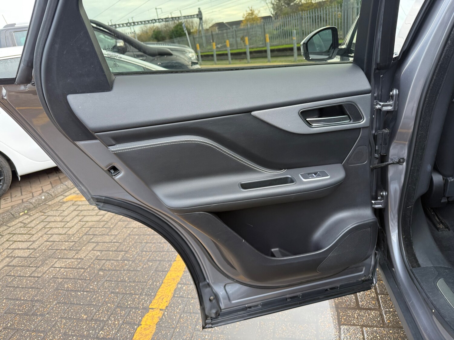 Used Jaguar F-Pace 2019 for sale - 76842326: Photo 47