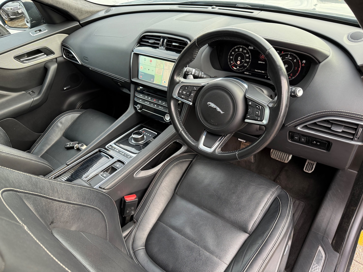 Used Jaguar F-Pace 2019 for sale - 76842326: Photo 65