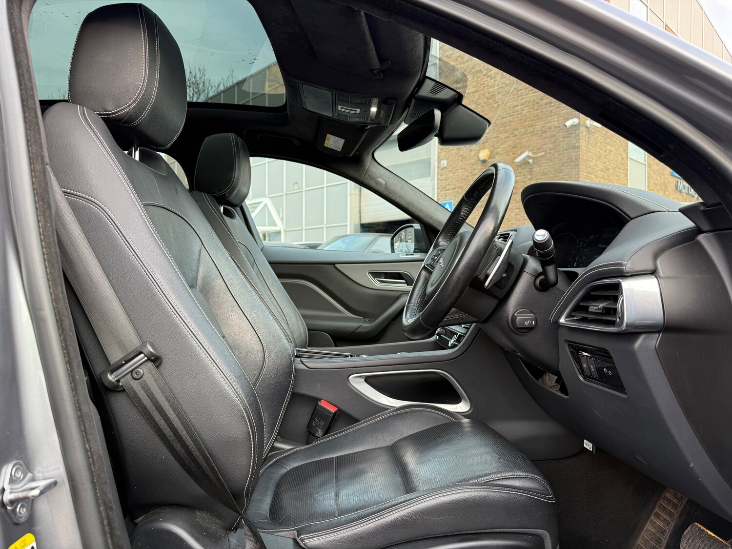 Used Jaguar F-Pace 2019 for sale - 76842326: Photo 68