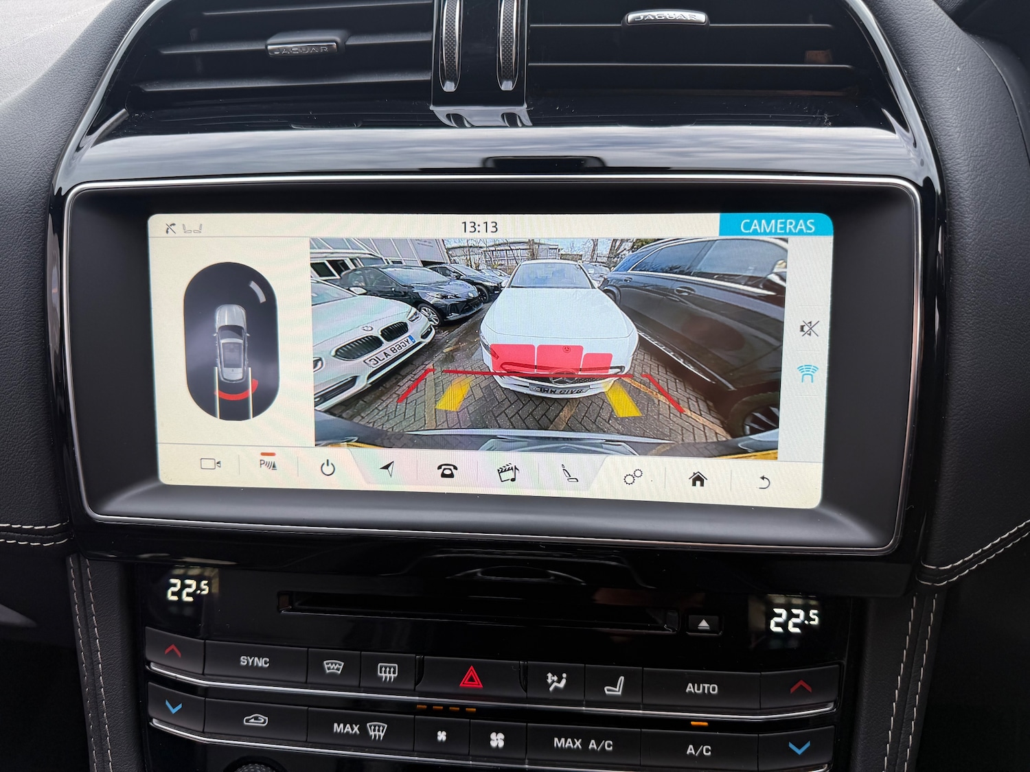 Used Jaguar F-Pace 2019 for sale - 76842326: Photo 7