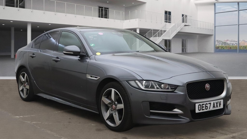 Used Jaguar XE 2017 for sale - 76474872: Photo 1