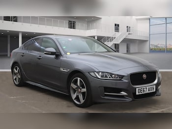 Used Jaguar XE 2017 for sale - 76474872: Photo
