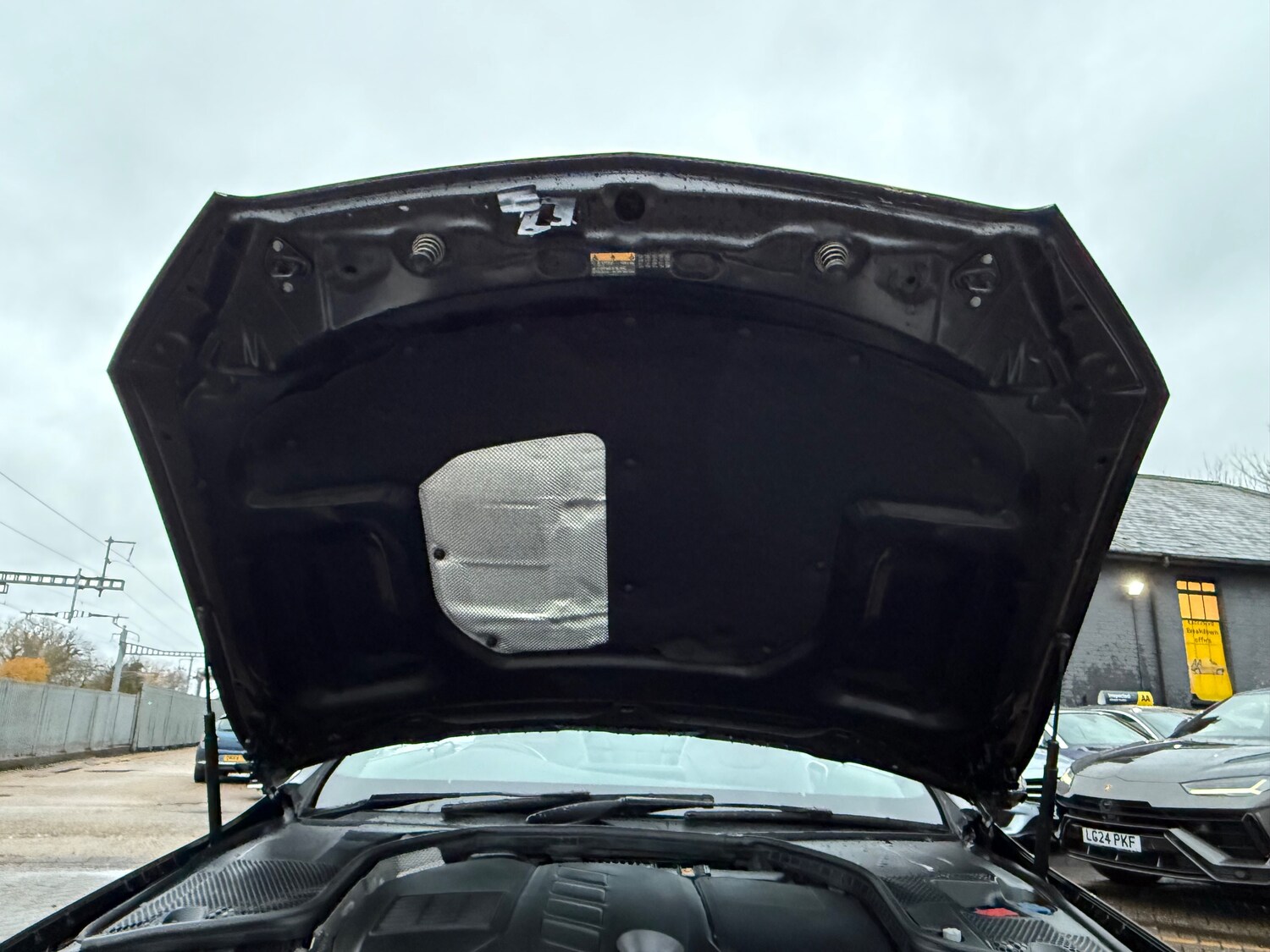 Used Mercedes-Benz C Class 2020 for sale - 76609401: Photo 63