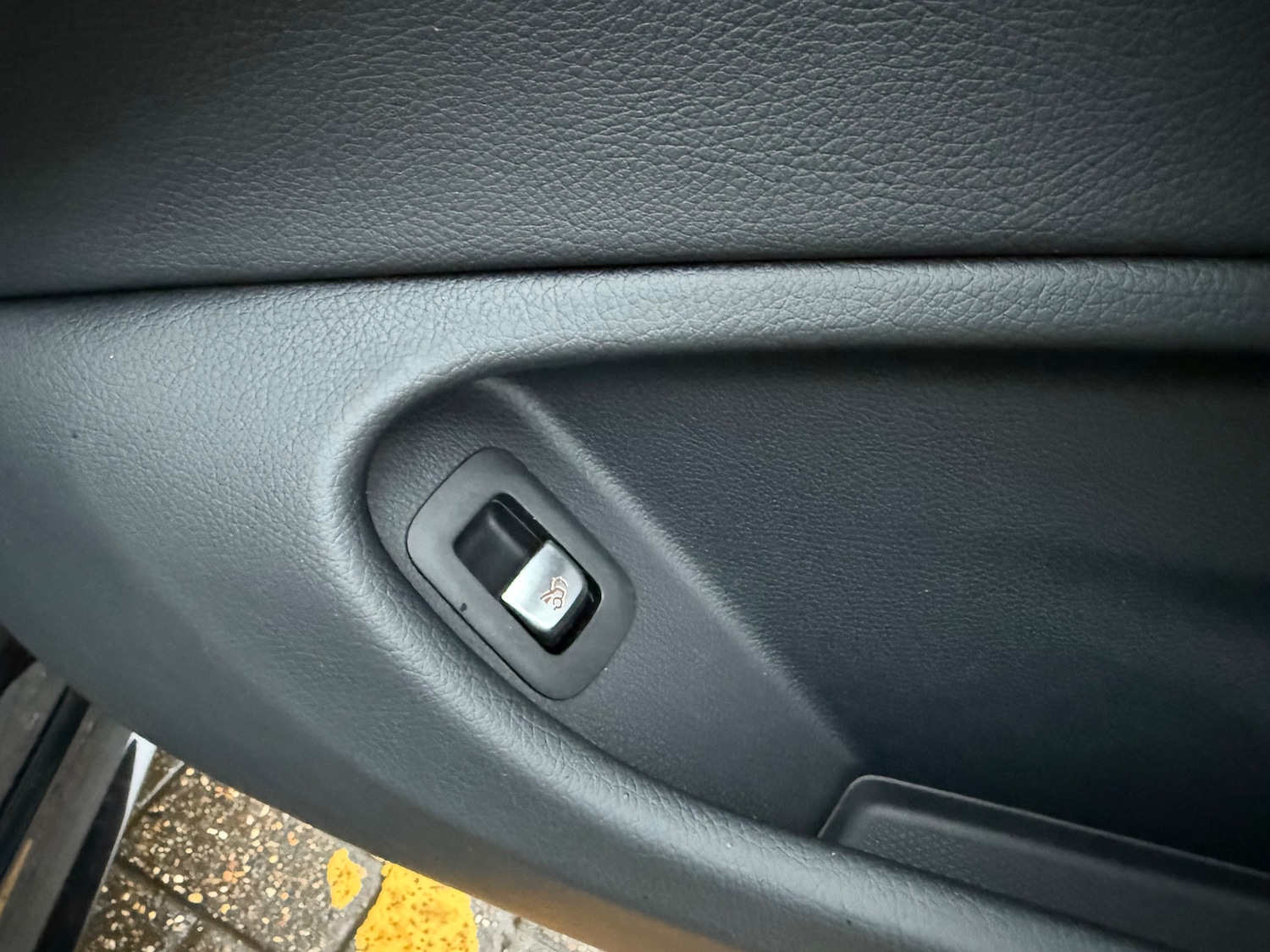 Used Mercedes-Benz C Class 2020 for sale - 76609401: Photo 68