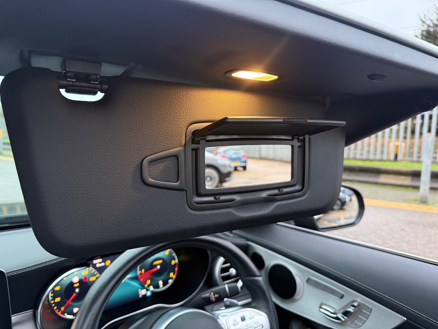 Used Mercedes-Benz C Class 2020 for sale - 76609401: Photo 82