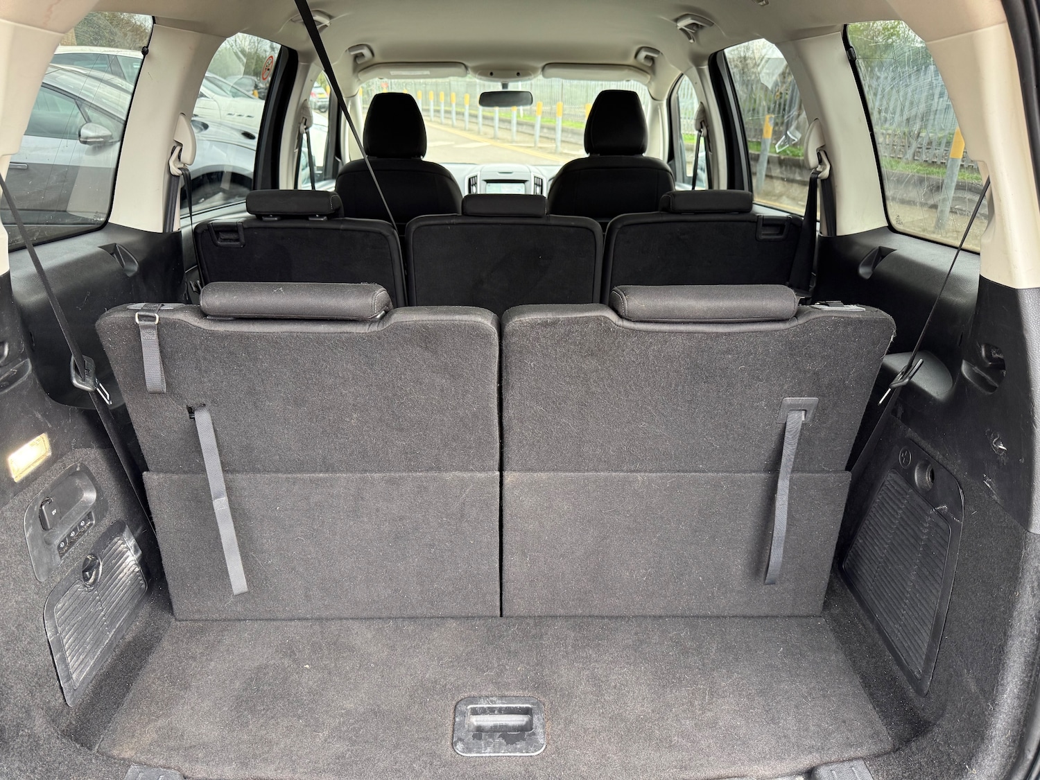 Used Ford Galaxy 2017 for sale - 77635529: Photo 22