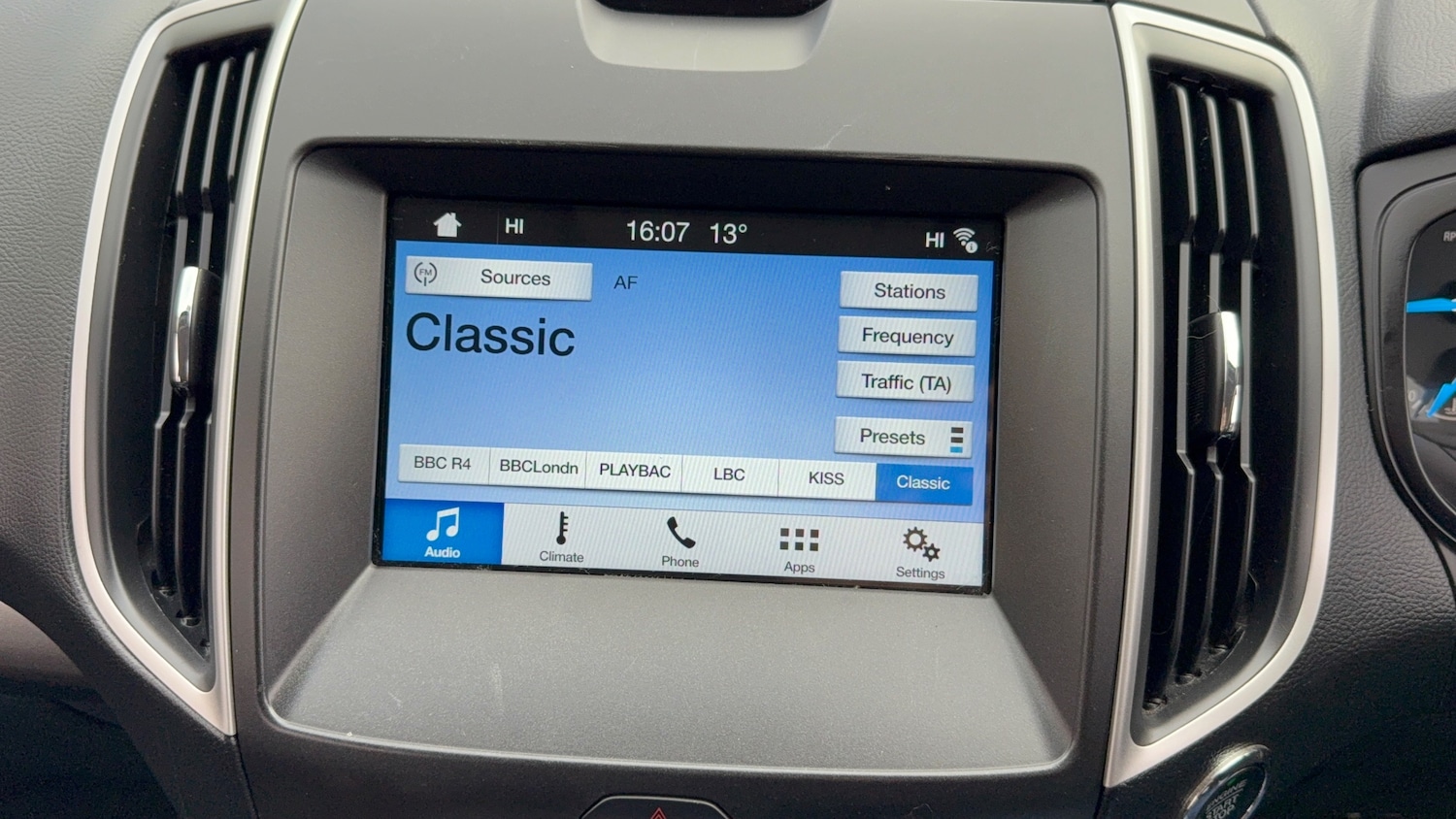 Used Ford Galaxy 2017 for sale - 77635529: Photo 27