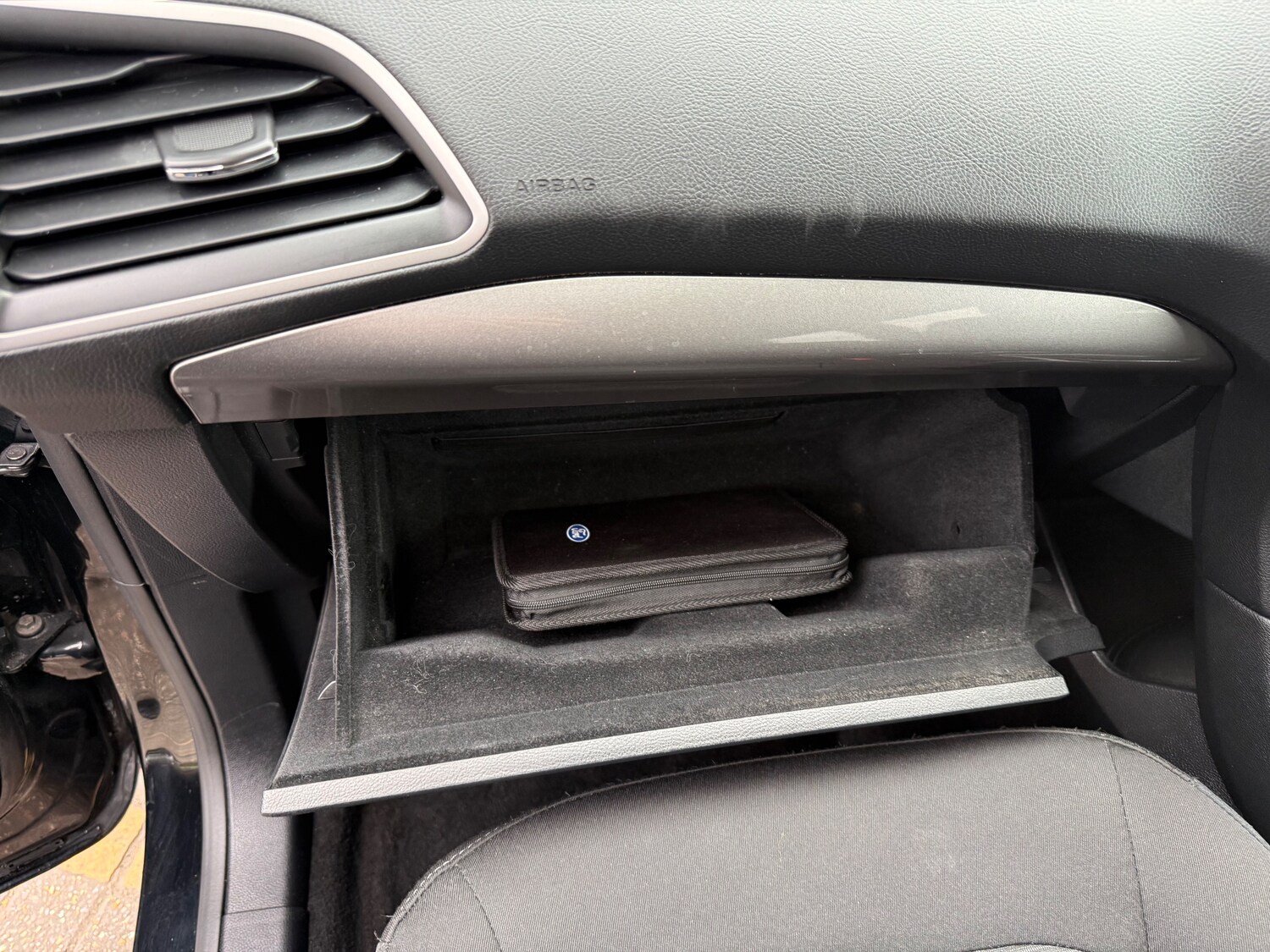 Used Ford Galaxy 2017 for sale - 77635529: Photo 36