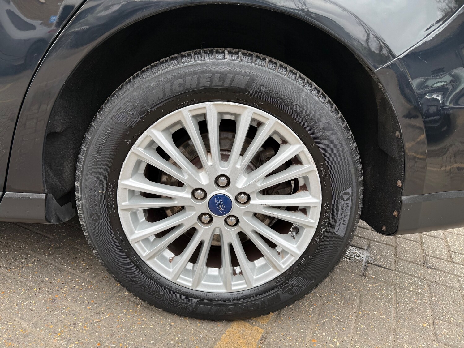 Used Ford Galaxy 2017 for sale - 77635529: Photo 41