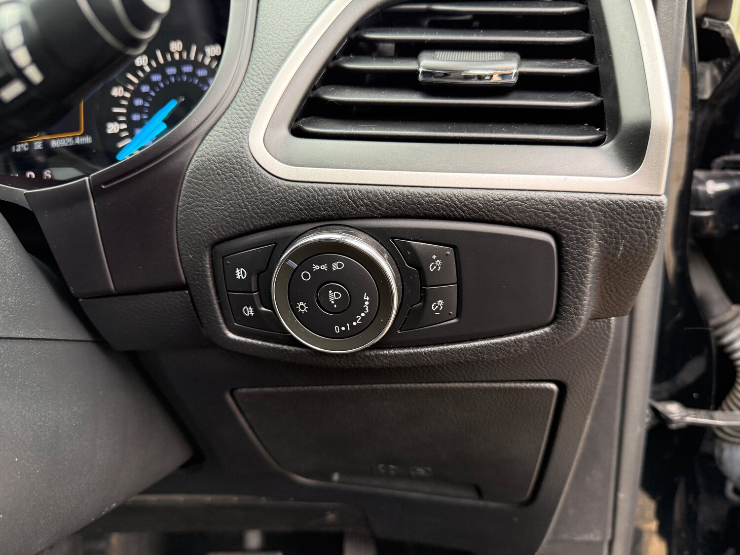 Used Ford Galaxy 2017 for sale - 77635529: Photo 58