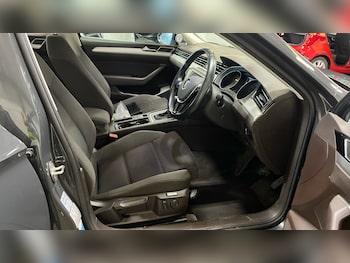 Used Volkswagen Passat 2015 for sale - 79400660: Photo
