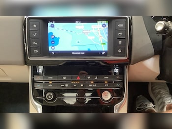 Used Jaguar XE 2016 for sale - 78789426: Photo