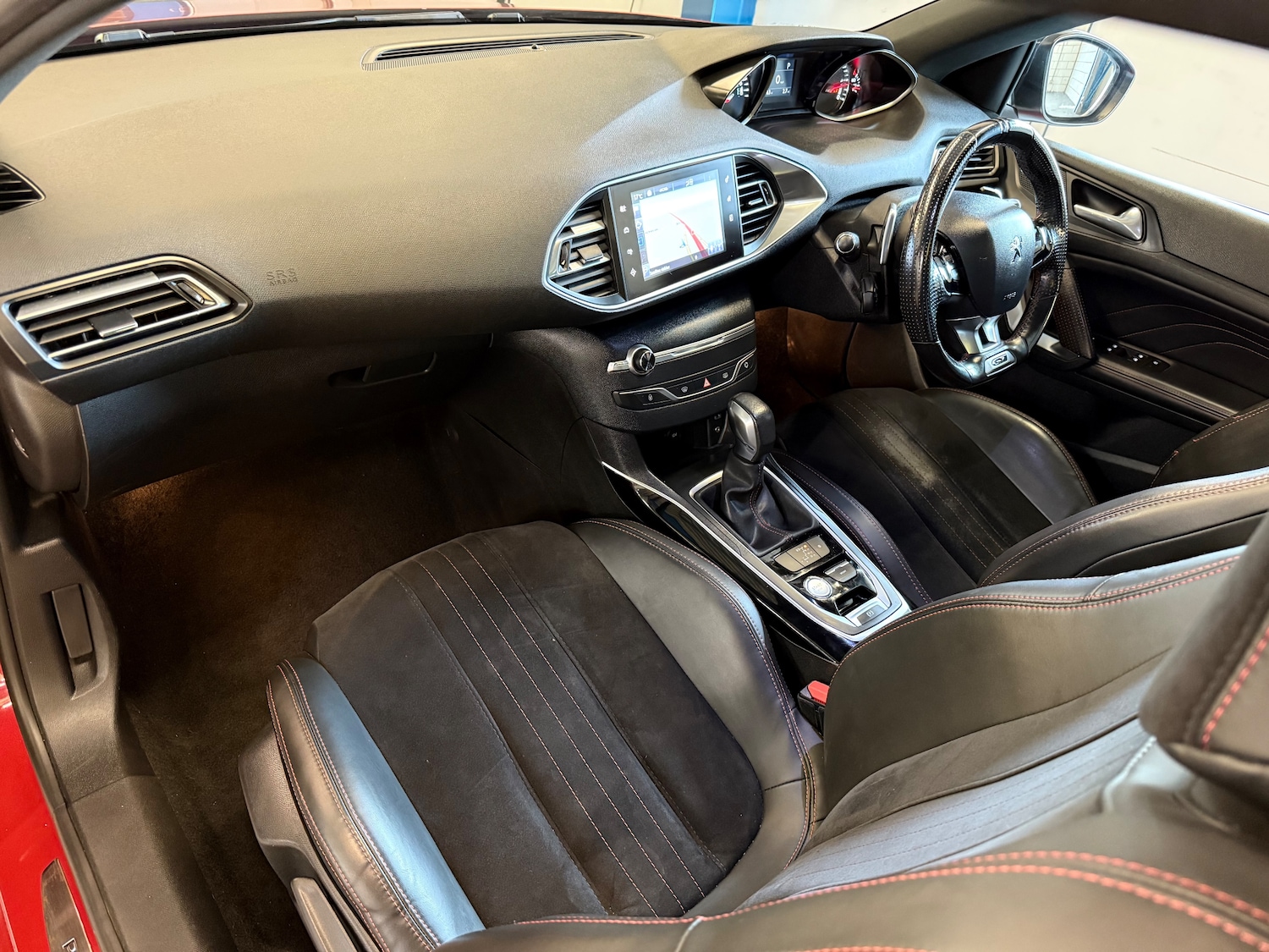 Used Peugeot 308 2017 for sale - 76445597: Photo 16