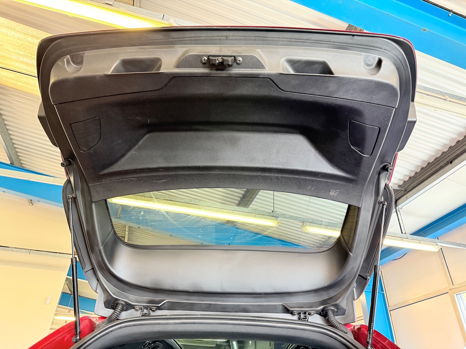 Used Peugeot 308 2017 for sale - 76445597: Photo 28