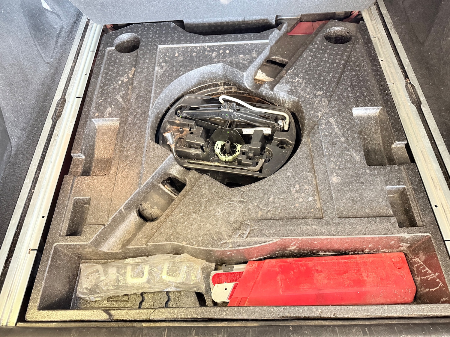 Used Peugeot 308 2017 for sale - 76445597: Photo 30