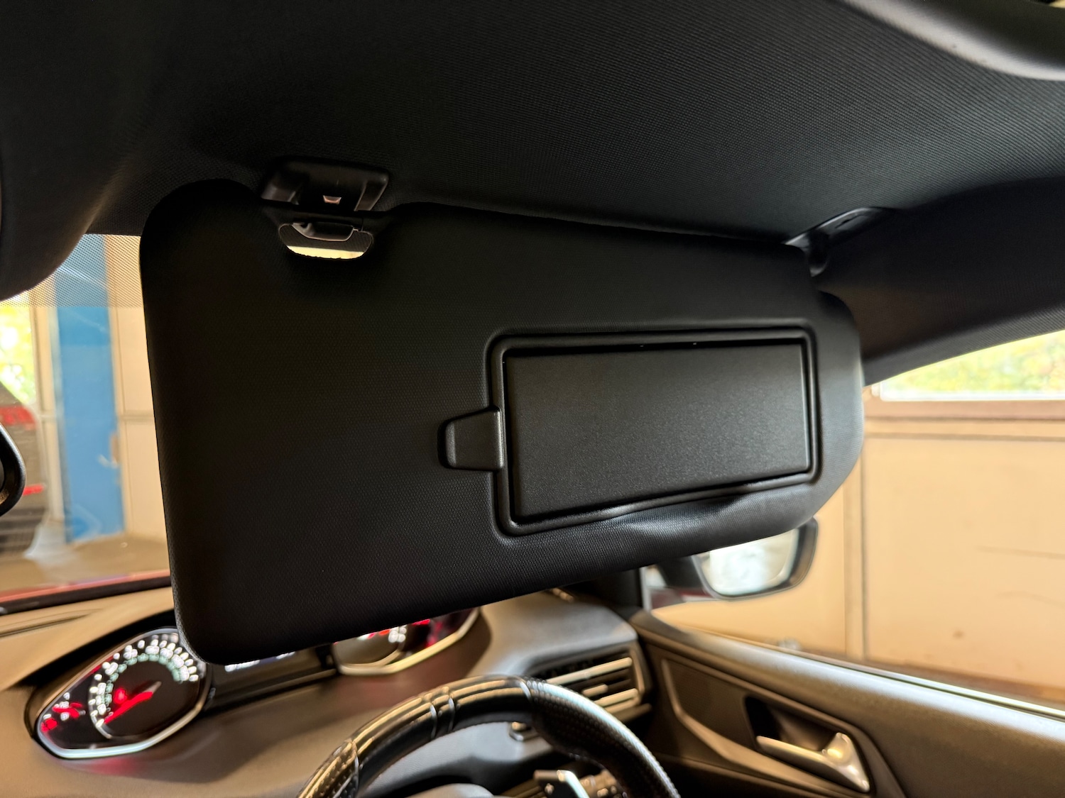 Used Peugeot 308 2017 for sale - 76445597: Photo 65