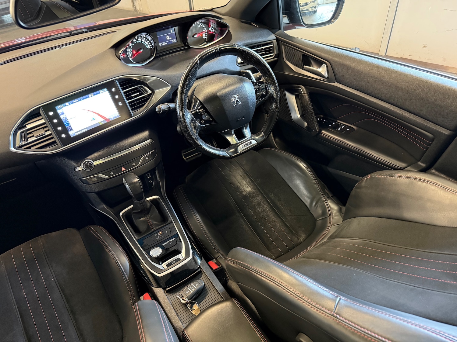 Used Peugeot 308 2017 for sale - 76445597: Photo 8