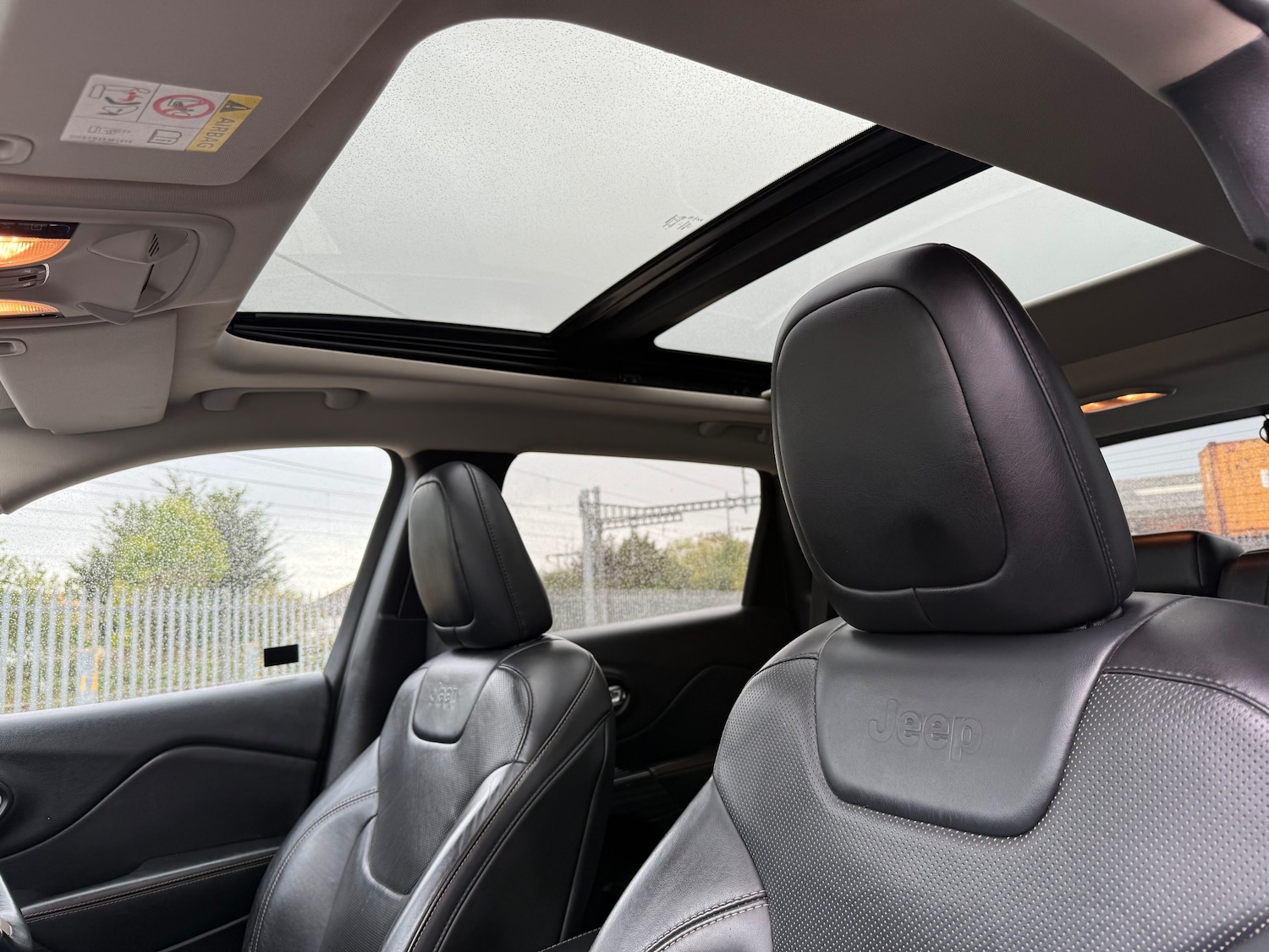 Used Jeep Cherokee 2015 for sale - 75970183: Photo 15