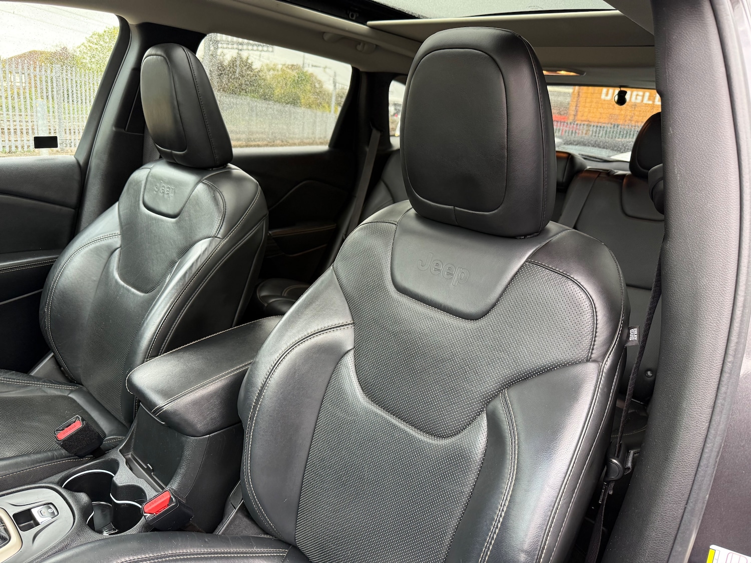 Used Jeep Cherokee 2015 for sale - 75970183: Photo 16