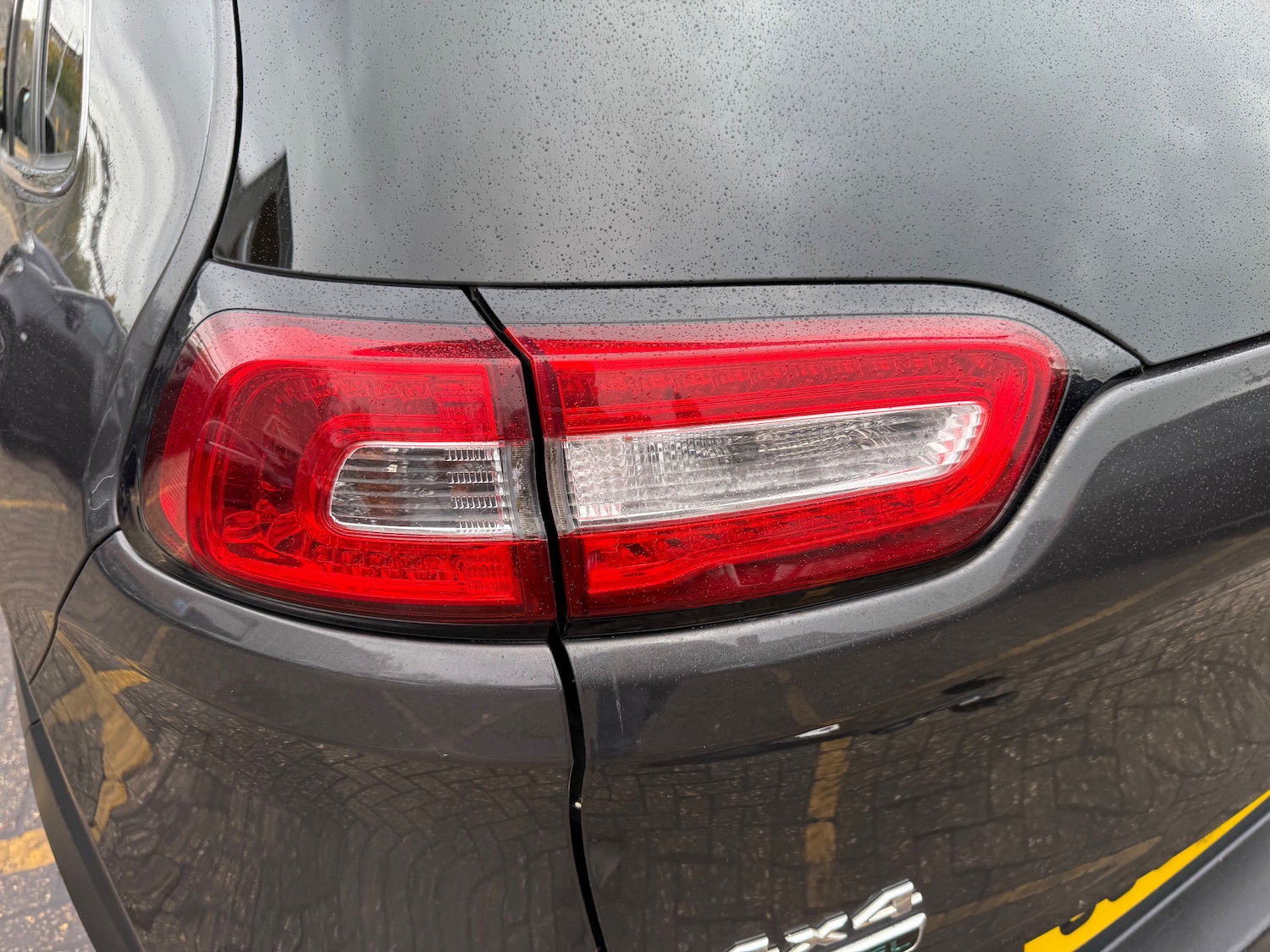 Used Jeep Cherokee 2015 for sale - 75970183: Photo 33